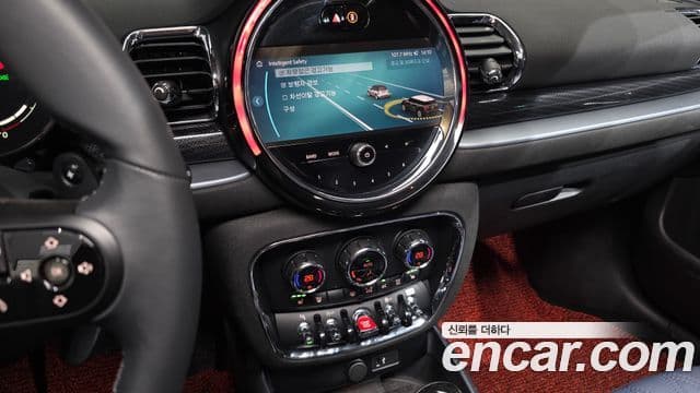 Mini Cooper S Clubman 2023 — ფოტო 18/20
