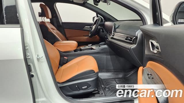 Kia Sportage 2021 — ფოტო 11/20
