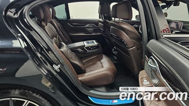 BMW 7 Series 2020 — ფოტო 12/20