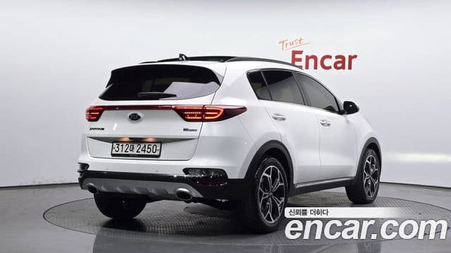 Kia Sportage The Bold 2020 — ფოტო 2/20