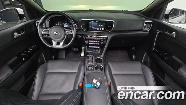 Kia Sportage The Bold 2020 — ფოტო 7/20