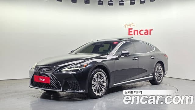 Lexus LS500h 2021 — Şəkil 1/20