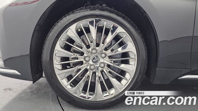 Lexus LS500h 2021 — Şəkil 5/20