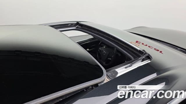 Lexus LS500h 2021 — Şəkil 19/20
