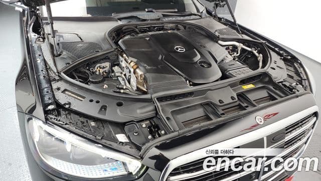 Mercedes-Benz S-Class 2022 — Photo 11/20