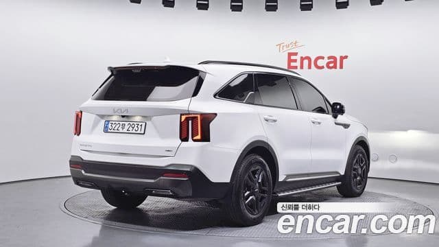 Kia Sorento 2023 — Фото 2/20