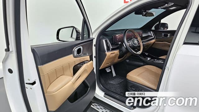 Kia Sorento 2023 — Фото 10/20