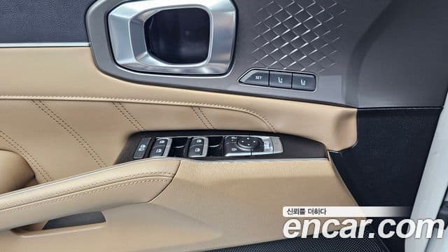 Kia Sorento 2023 — Фото 14/20