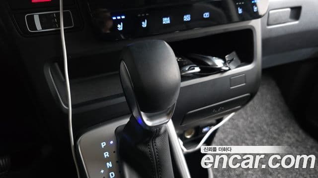 Hyundai Staria 2024 — Şəkil 9/20