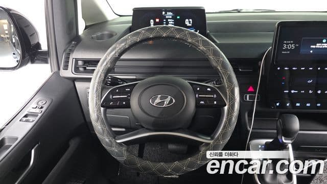 Hyundai Staria 2024 — Şəkil 13/20