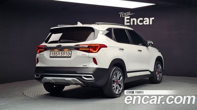 Kia Seltos 2020 — ფოტო 2/20