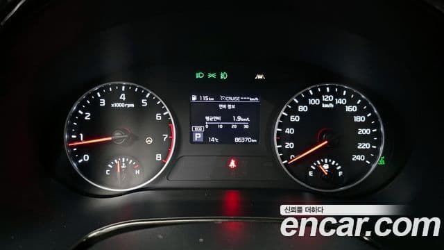 Kia Seltos 2020 — ფოტო 8/20