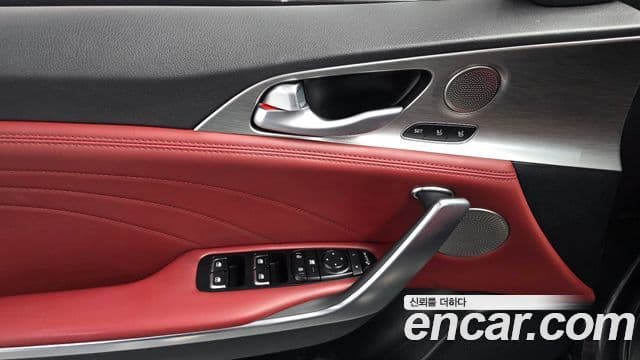 Kia Stinger 2021 — Фото 17/20