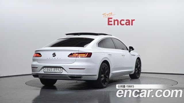 Volkswagen Arteon 2019 — ფოტო 2/20