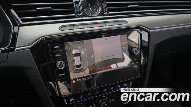 Volkswagen Arteon 2019 — ფოტო 15/20