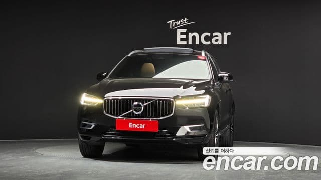 Volvo XC60 2021 — Şəkil 8/20