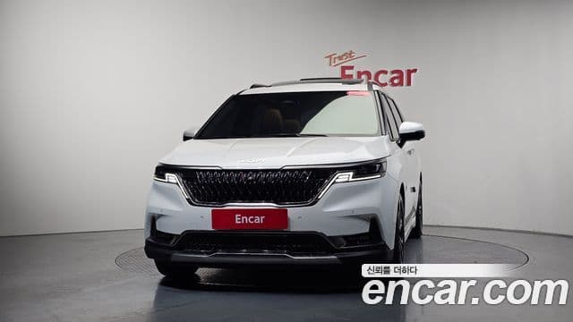 Kia Carnival 2023 — ფოტო 3/20