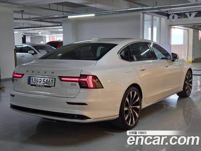 Volvo S90 2025 — Şəkil 1/20