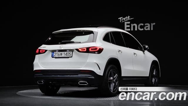 Mercedes-Benz GLA-Class 2022 — ფოტო 2/20