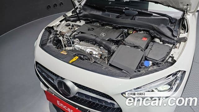 Mercedes-Benz GLA-Class 2022 — ფოტო 6/20