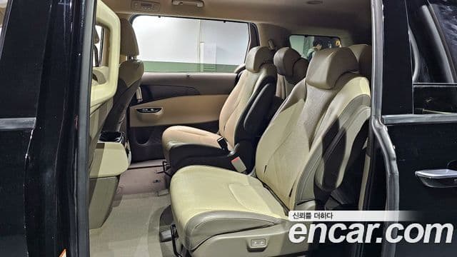 Kia Carnival 2022 — Şəkil 7/20