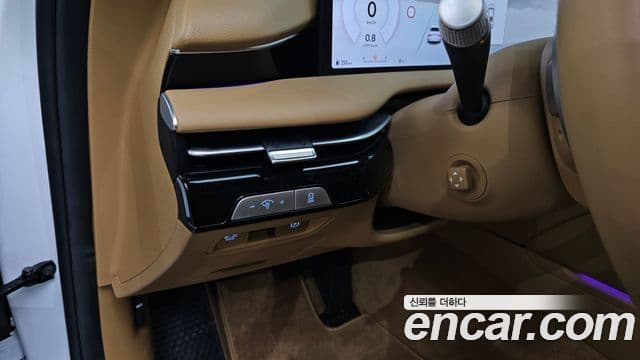 Genesis Electrified G80 2025 — ფოტო 17/20