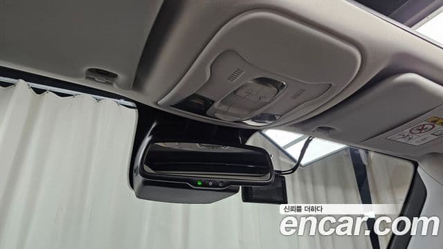Jeep Renegade 2023 — Şəkil 18/20