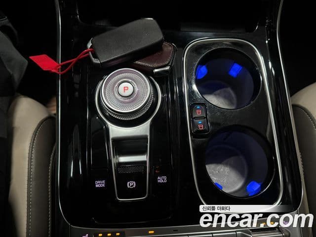 Kia Carnival 2022 — Şəkil 13/20