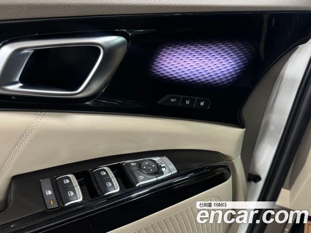 Kia Carnival 2022 — Şəkil 15/20