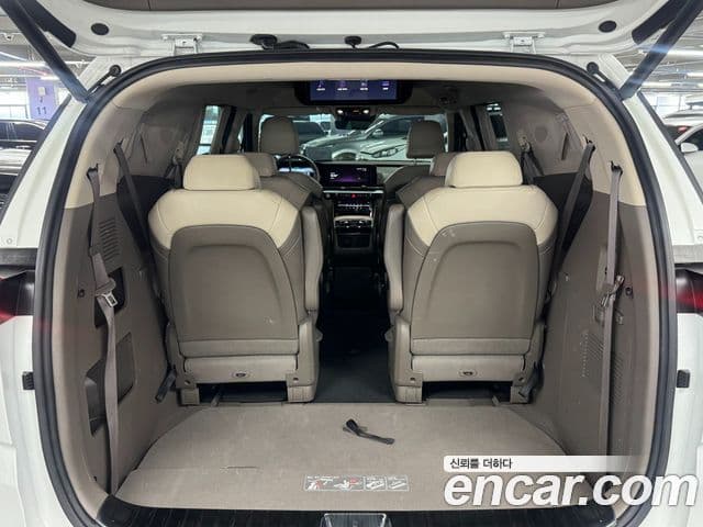 Kia Carnival 2022 — Şəkil 16/20