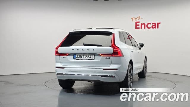 Volvo XC60 2021 — Şəkil 4/20