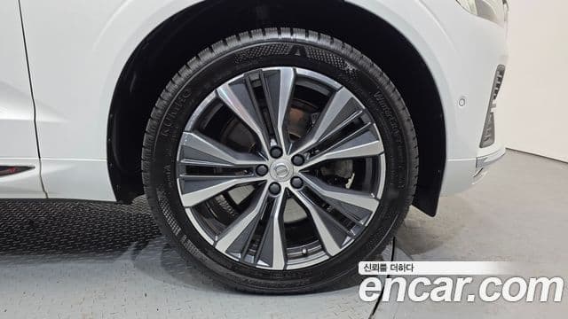 Volvo XC60 2021 — фото 5 из 20