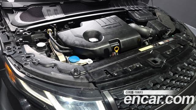 Land Rover Range Rover Evoque 2018 — Фото 6/20