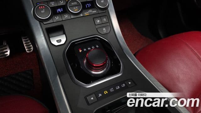 Land Rover Range Rover Evoque 2018 — Фото 9/20