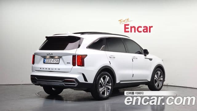 Kia Sorento 2022 — Фото 2/20