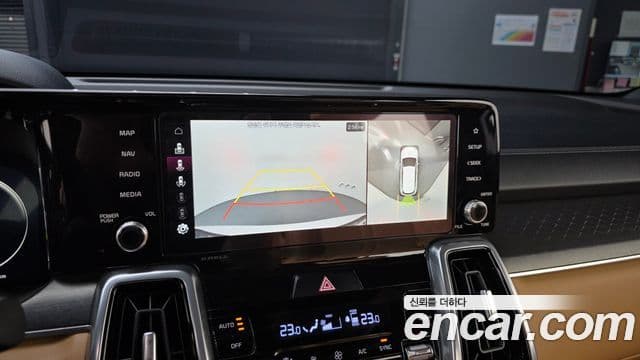 Kia Sorento 2022 — Фото 17/20
