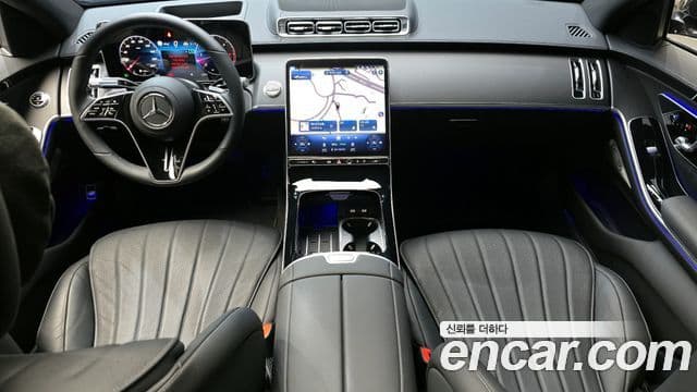 Mercedes-Benz S-Class 2025 — Photo 12/20