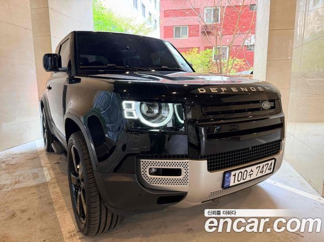 Land Rover Defender 2022 — Фото 3/17