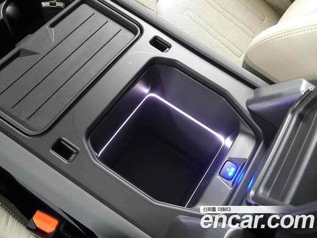 Land Rover Defender 2022 — Фото 17/17