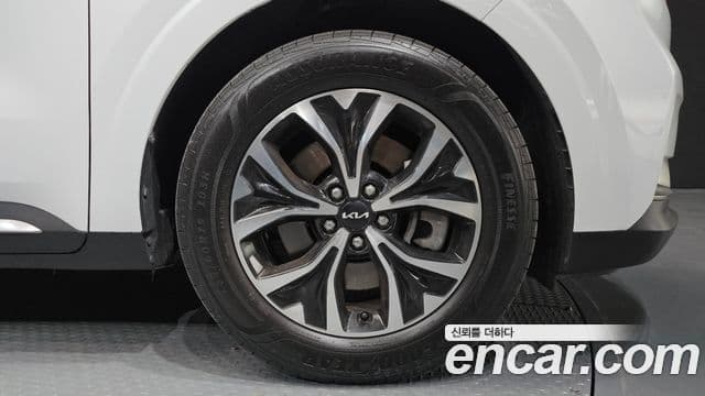 Kia Carnival 2022 — Фото 5/20