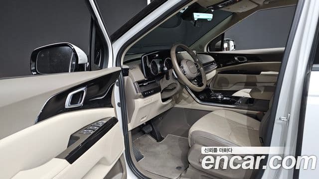 Kia Carnival 2022 — Фото 11/20