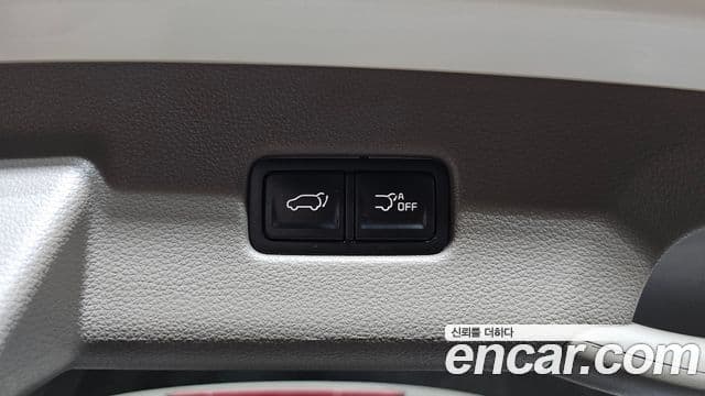 Kia Carnival 2022 — Фото 17/20