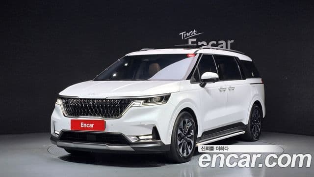 Kia Carnival 2022 — Фото 1/20