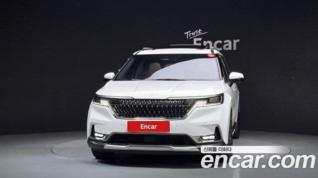 Kia Carnival 2022 — Фото 3/20