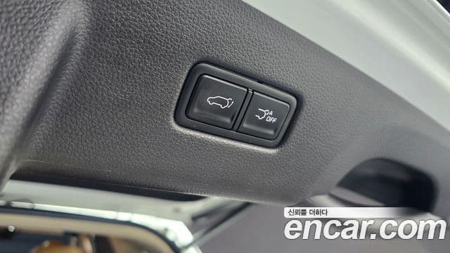 Kia Carnival 2022 — Фото 19/20