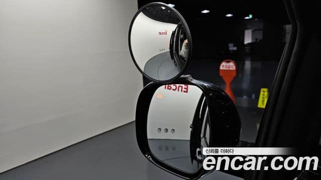 Hyundai Staria 2021 — ფოტო 16/20
