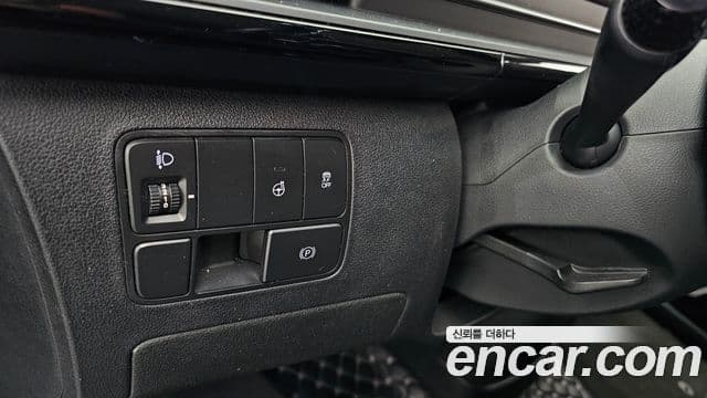 Hyundai Staria 2021 — Photo 5/20