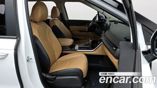 Kia Carnival 2022 — Фото 11/20