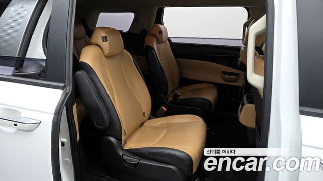Kia Carnival 2022 — Фото 12/20