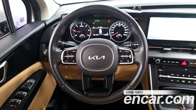Kia Carnival 2022 — Фото 13/20